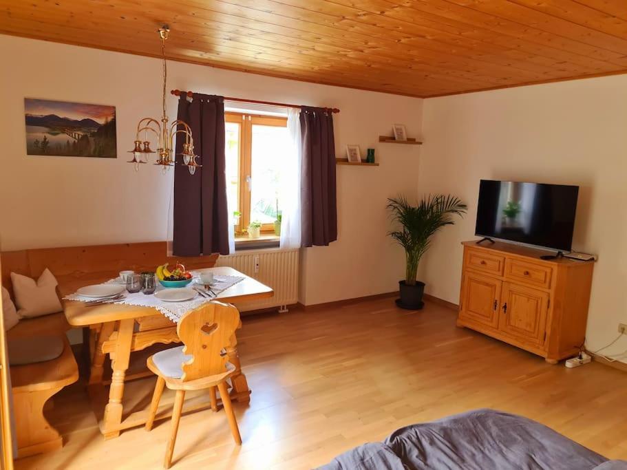 Ruhige Ferienwohnung In Bad Toelz מראה חיצוני תמונה